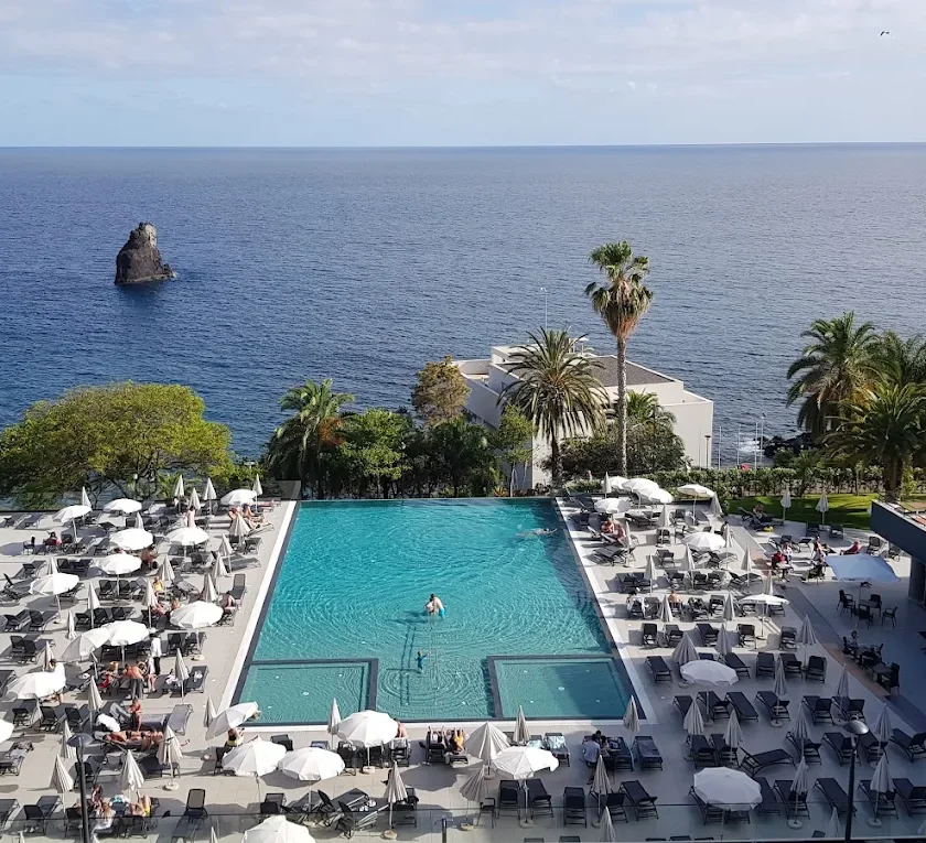 Enotel Lido in Hotels/Accomodation Enotel Lido