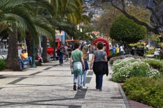 The promenades of Funchal - Stroll by the sea