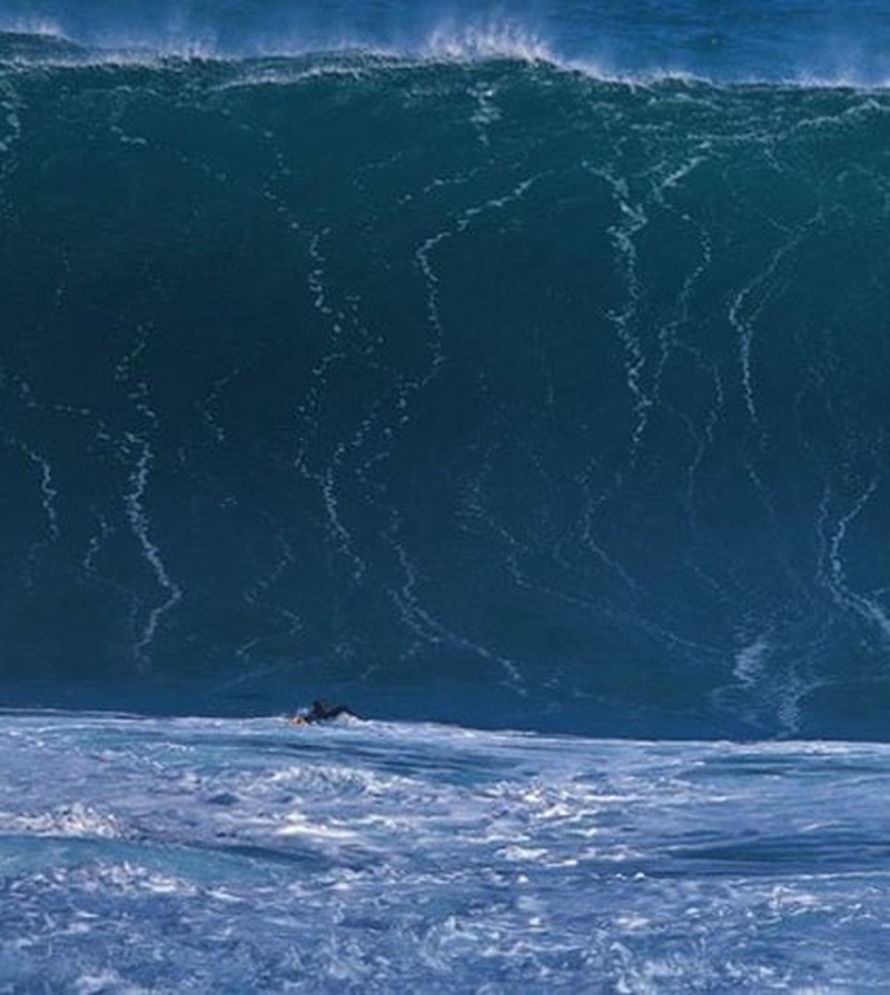Giant wave captured on the island of Madeira - Surf Madeira