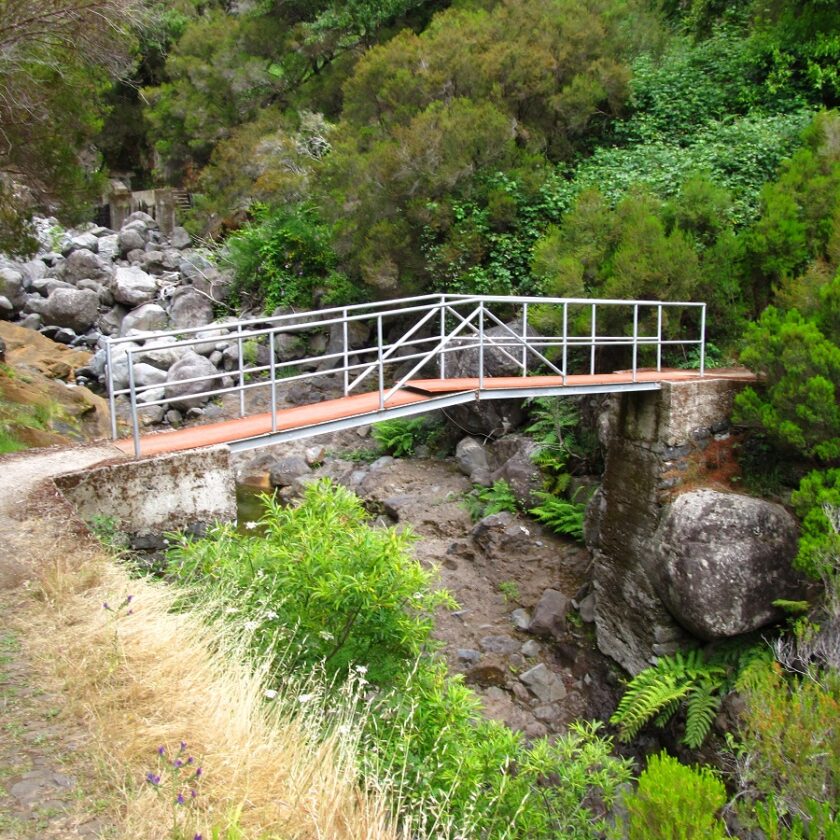 Levada da Rocha Vermelha