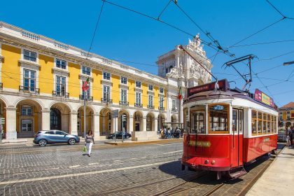 Top 7 Must-Visit Places in Portugal with Family This Year