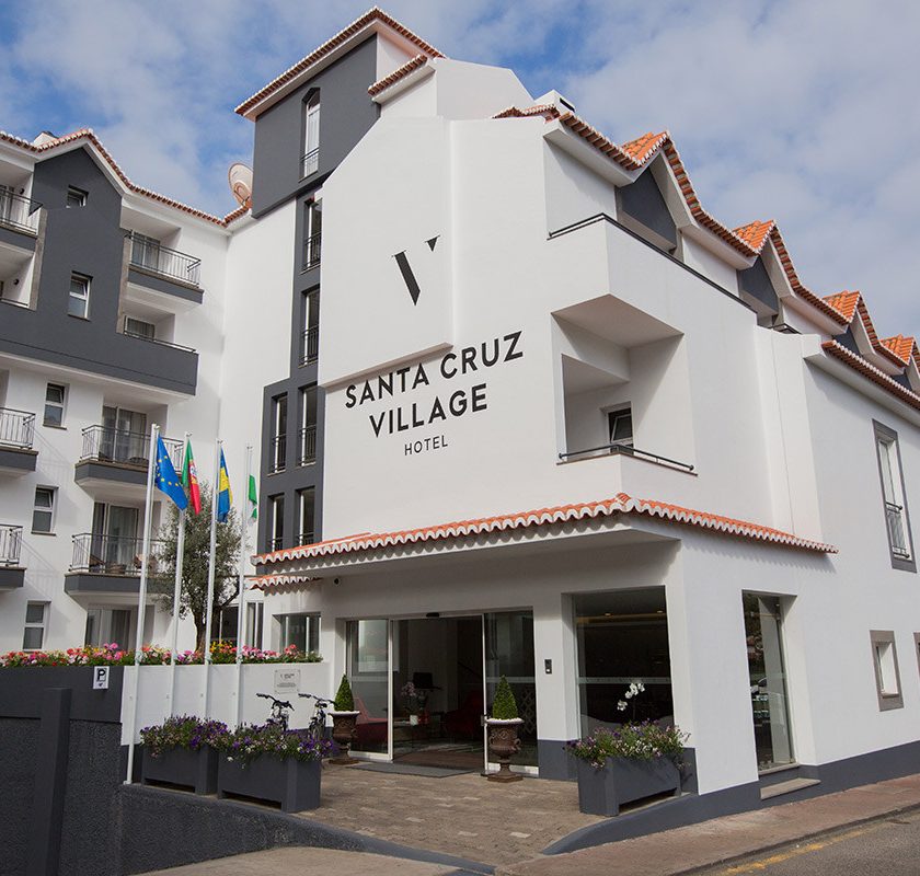 Santa Cruz Village Hotel