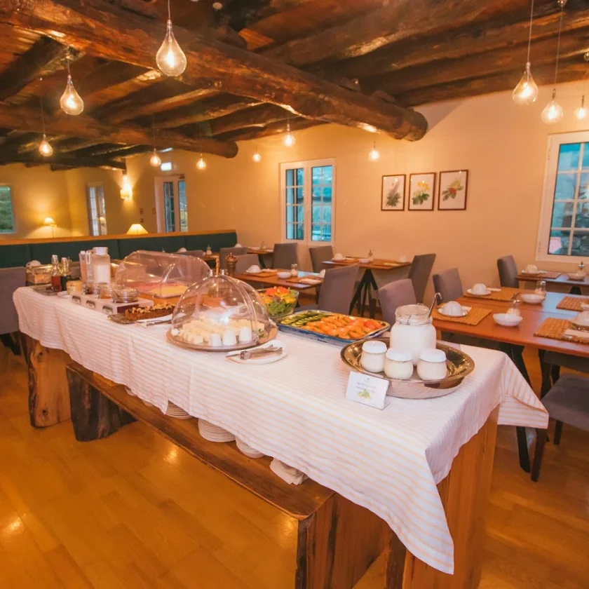 Solar da Bica em São Vicente in Hotels/Accomodation Solar da Bica breakfast