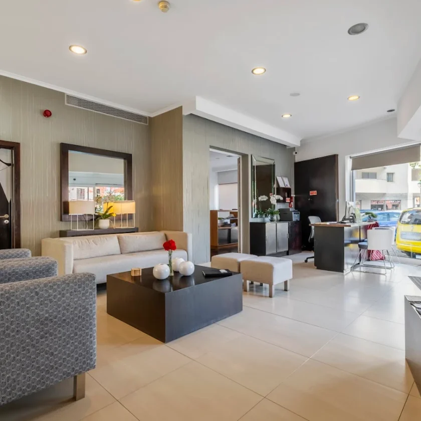 White Waters Hotel (Machico) in Hotels/Accomodation White Waters Hotel hall